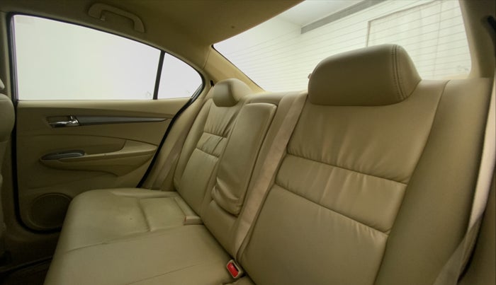 2013 Honda City 1.5L I-VTEC V MT, CNG, Manual, 89,640 km, Right Side Rear Door Cabin