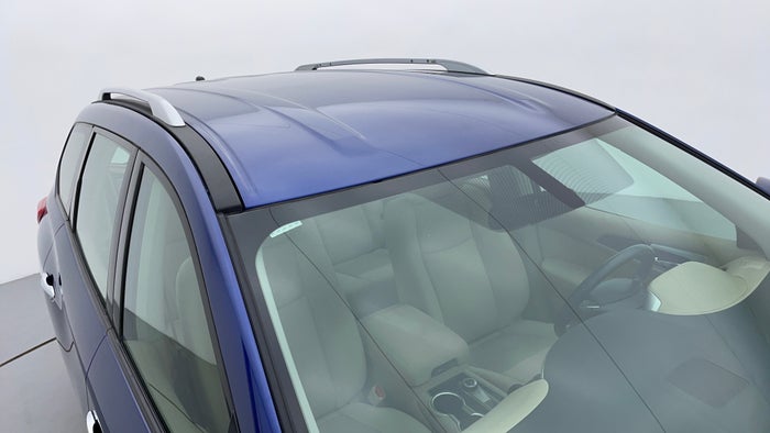 Nissan Pathfinder-Roof/Sunroof View