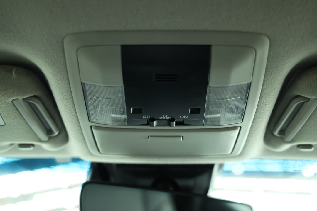 2023 Toyota Landcruiser Prado Vx, Automatic, 50035 km, On-Roof Controls/Sunglass holder