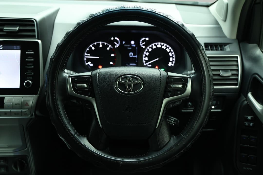 2023 Toyota Landcruiser Prado Vx, Automatic, 50035 km, Steering Wheel Close-up