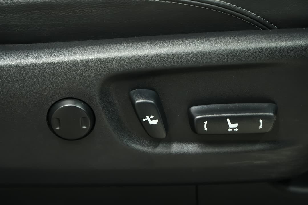 2023 Toyota Landcruiser Prado Vx, Automatic, 50035 km, Drivers Side Adjustment Panel