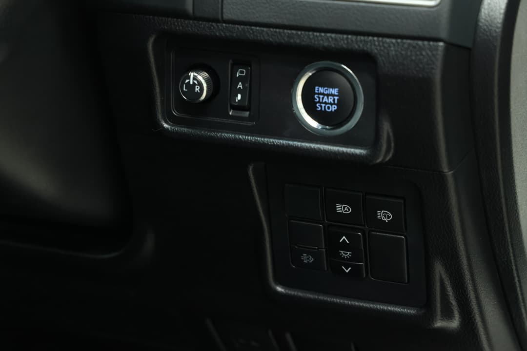 2023 Toyota Landcruiser Prado Vx, Automatic, 50035 km, Utility Switches/Buttons