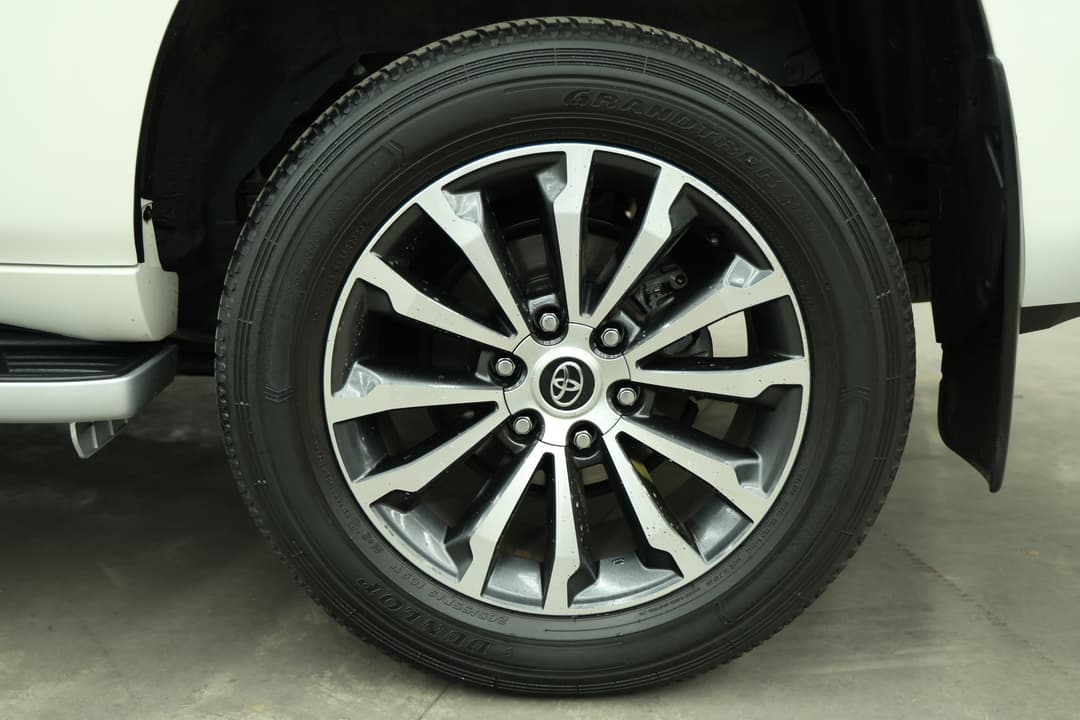 2023 Toyota Landcruiser Prado Vx, Automatic, 50035 km, Left Rear Wheel