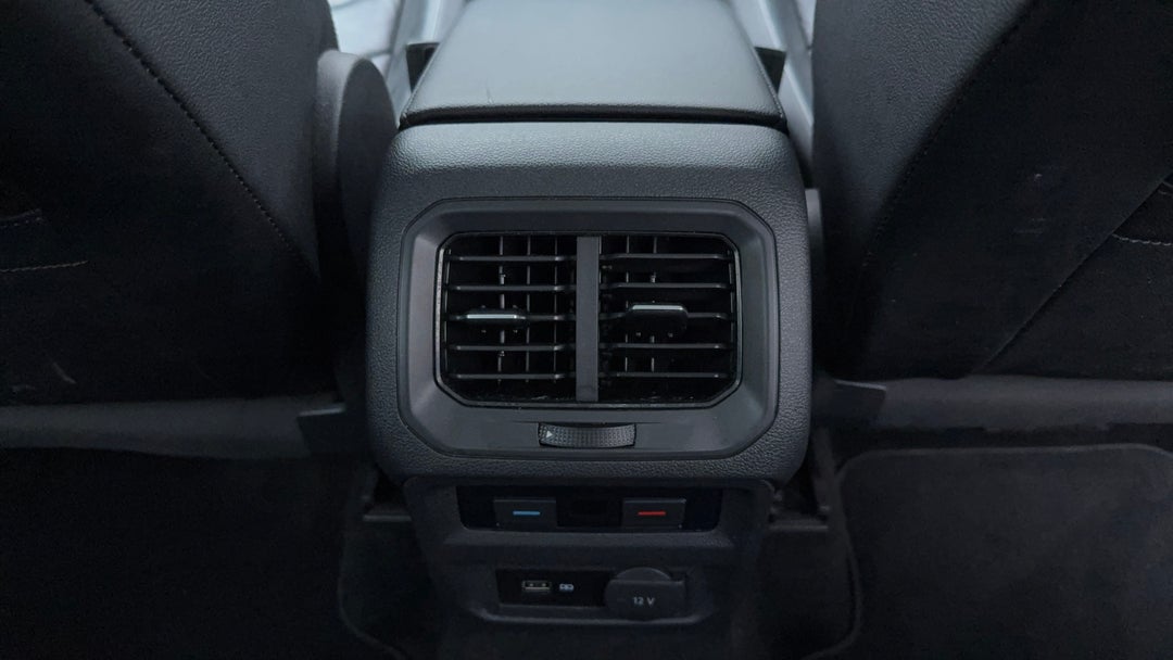 Rear A/C Vent