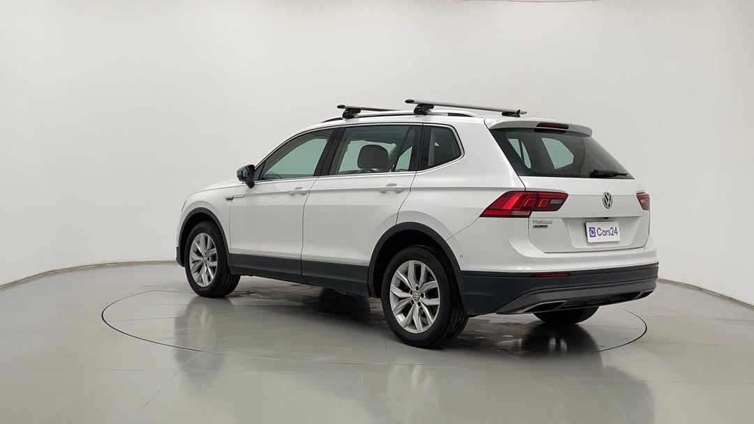 Left Back Diagonal (45- Degree) View