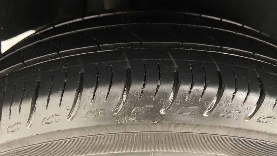 Right Rear Tyre Tread