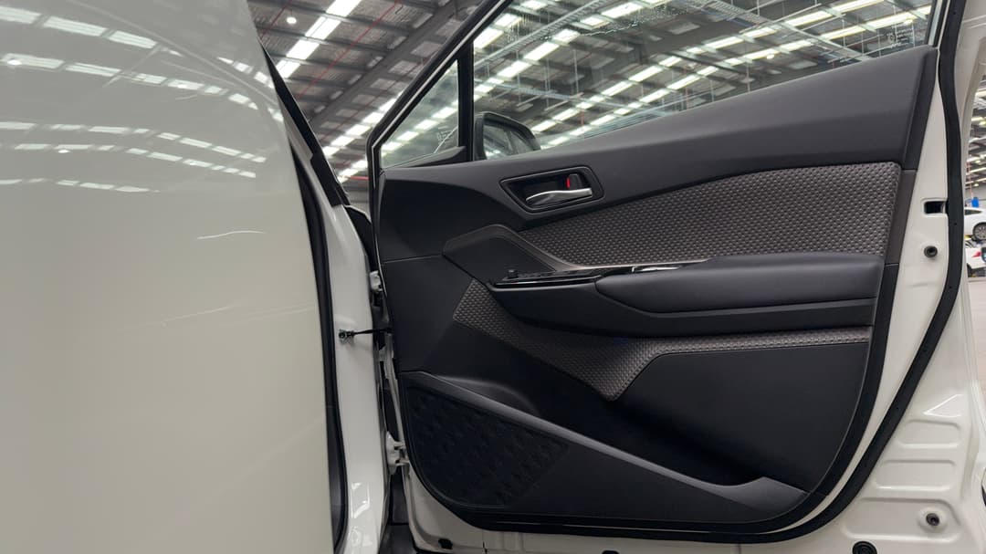2021 Toyota C-HR Koba (2WD), Automatic, 30356 km, Speaker View