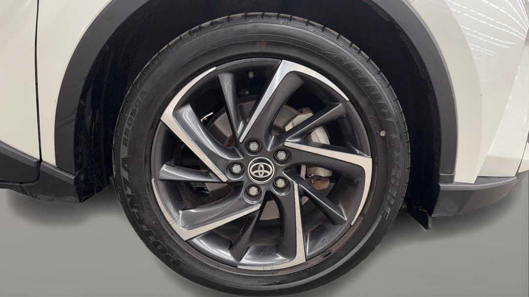 2021 Toyota C-HR Koba (2WD), Automatic, 30356 km, Right Front Wheel