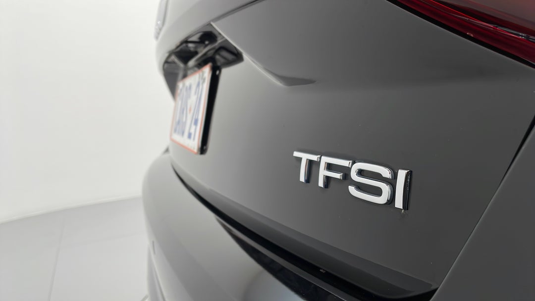 Badge (Boot Right Side)