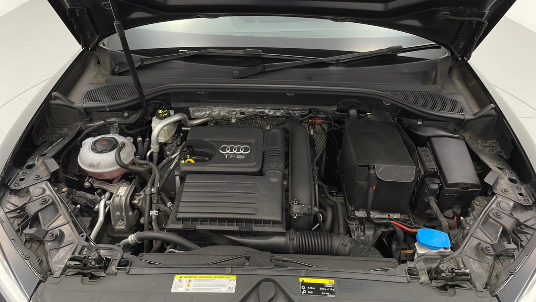 Open Bonnet (Engine)