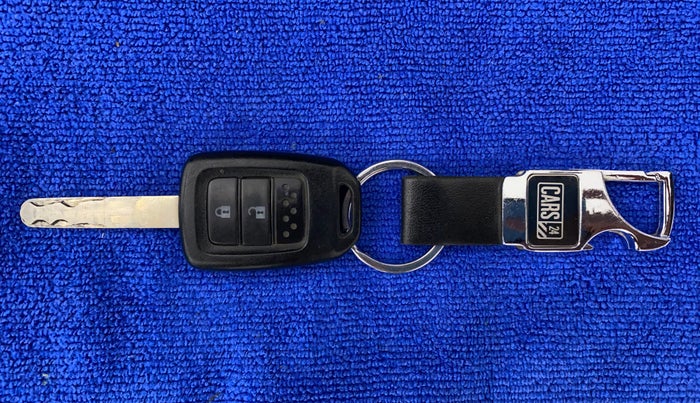 2018 Honda Amaze 1.2L I-VTEC S, Petrol, Manual, 80,824 km, Key Close Up