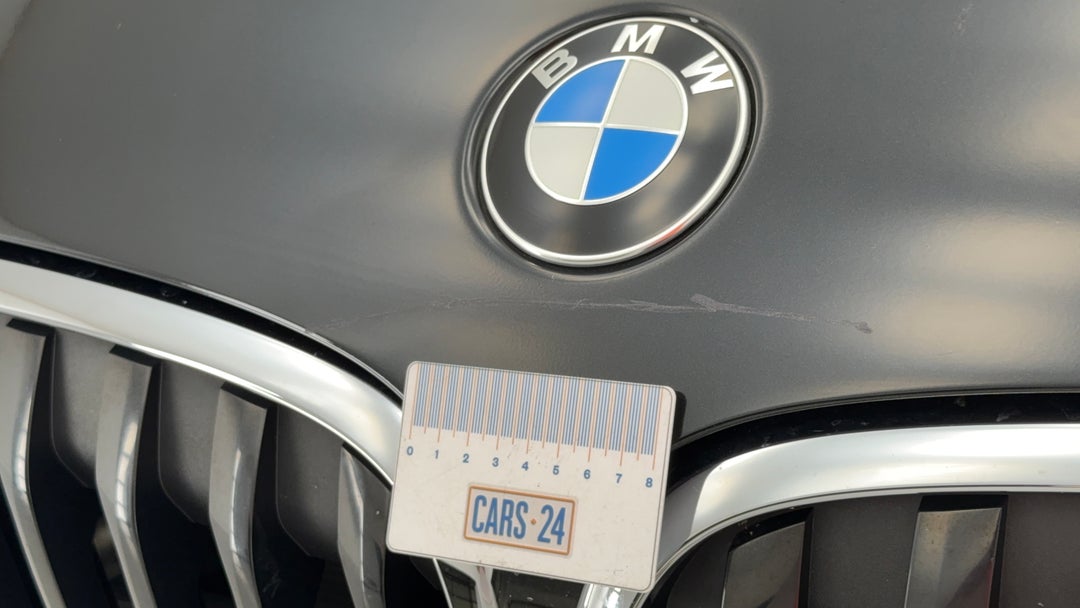 2020 BMW X1 Sdrive 18i M Sport, Automatic, 51562 km, Bonnet Scratch