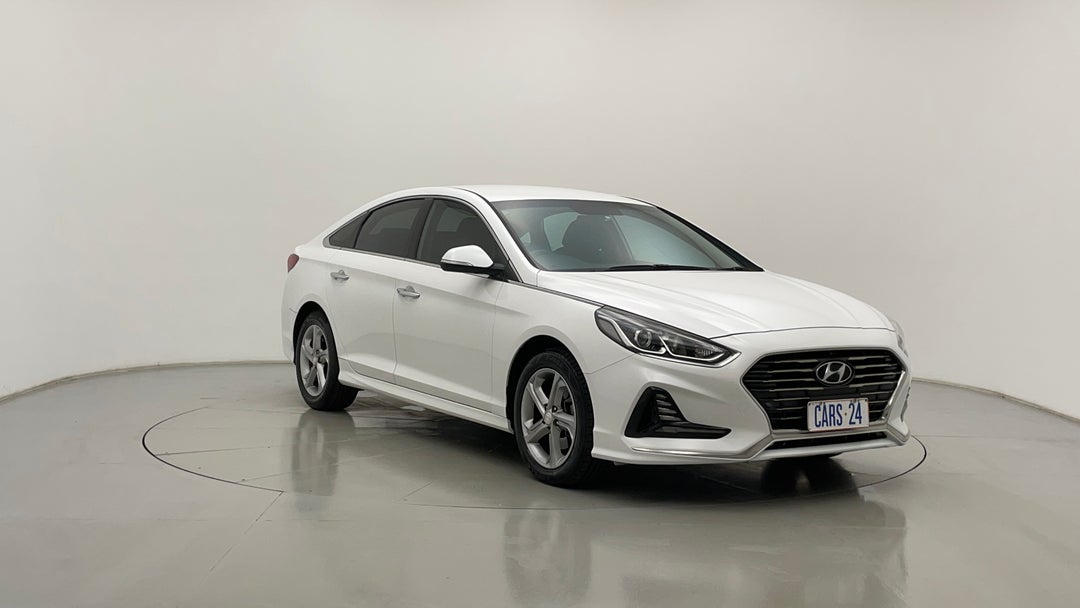 Right Front Diagonal (45- Degree) View