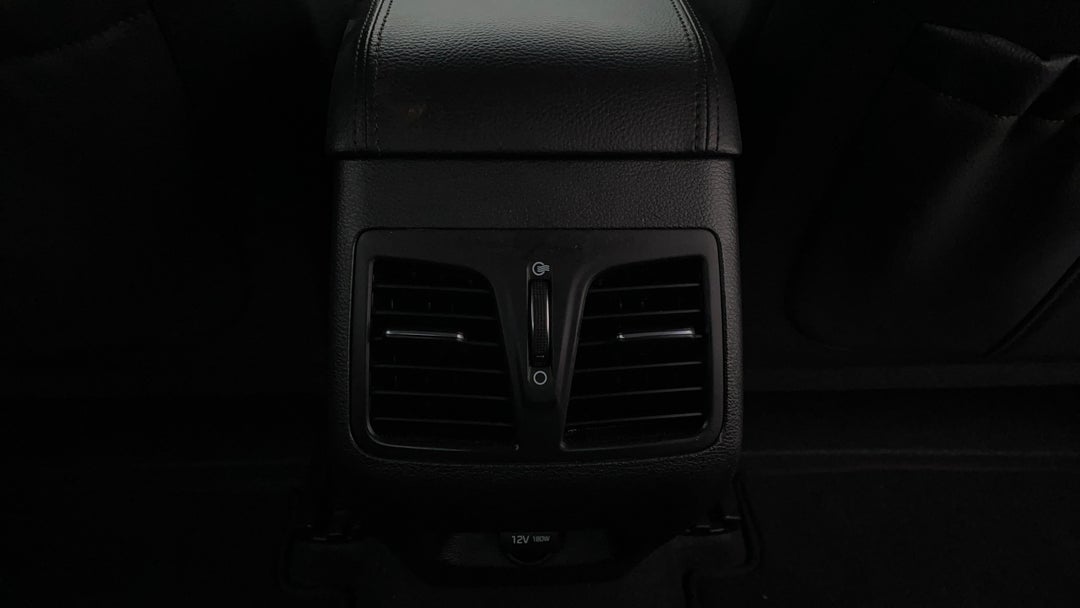 Rear A/C Vent