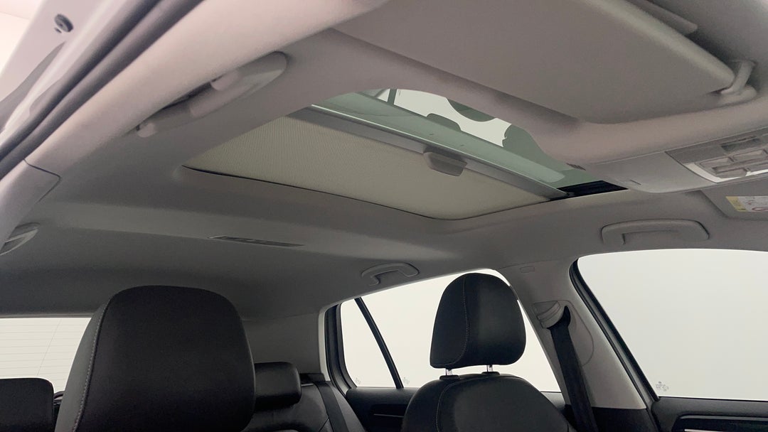 Interior Sunroof/Moonroof