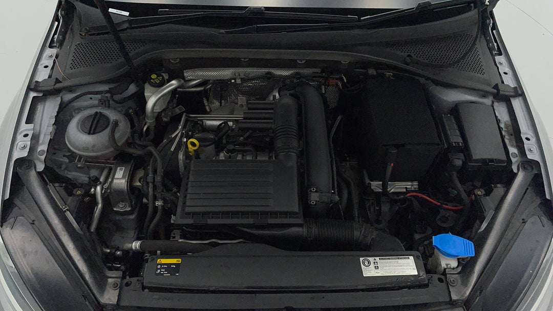 Open Bonnet (Engine)