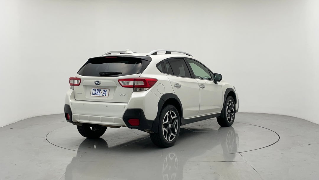 Right Back Diagonal (45- Degree) View