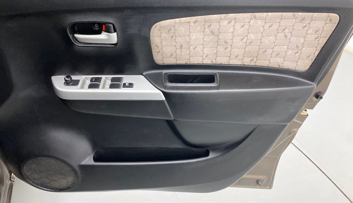 2014 Maruti Wagon R 1.0 VXI, Petrol, Manual, 67,549 km, Driver Side Door Panels Control