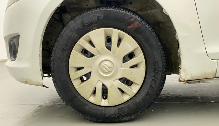 2012 Maruti Swift VXI, Petrol, Manual, 70,233 km, Left Front Wheel