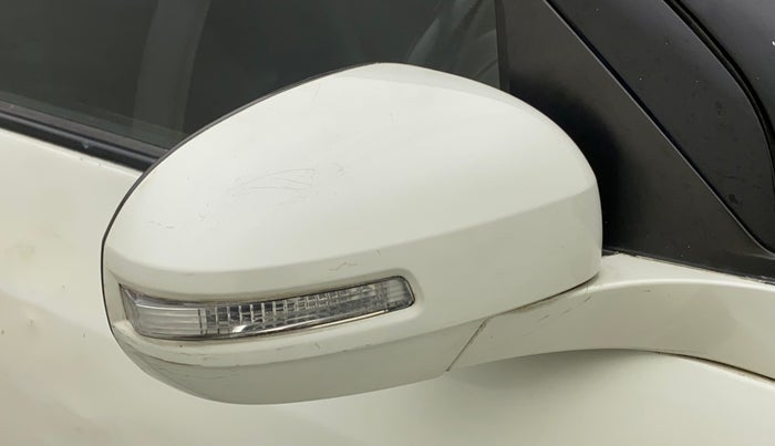 2012 Maruti Swift VXI, Petrol, Manual, 70,233 km, Right rear-view mirror - Mirror motor not working