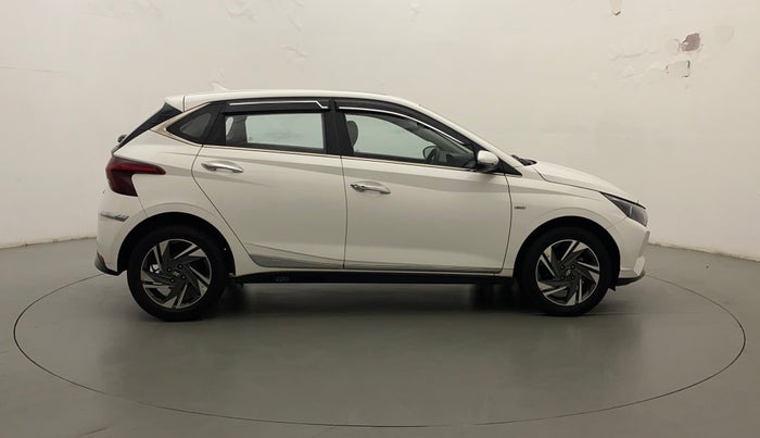 2022 Hyundai NEW I20 ASTA (O) 1.0 TURBO GDI DCT, Petrol, Automatic, 13,768 km, Right Side