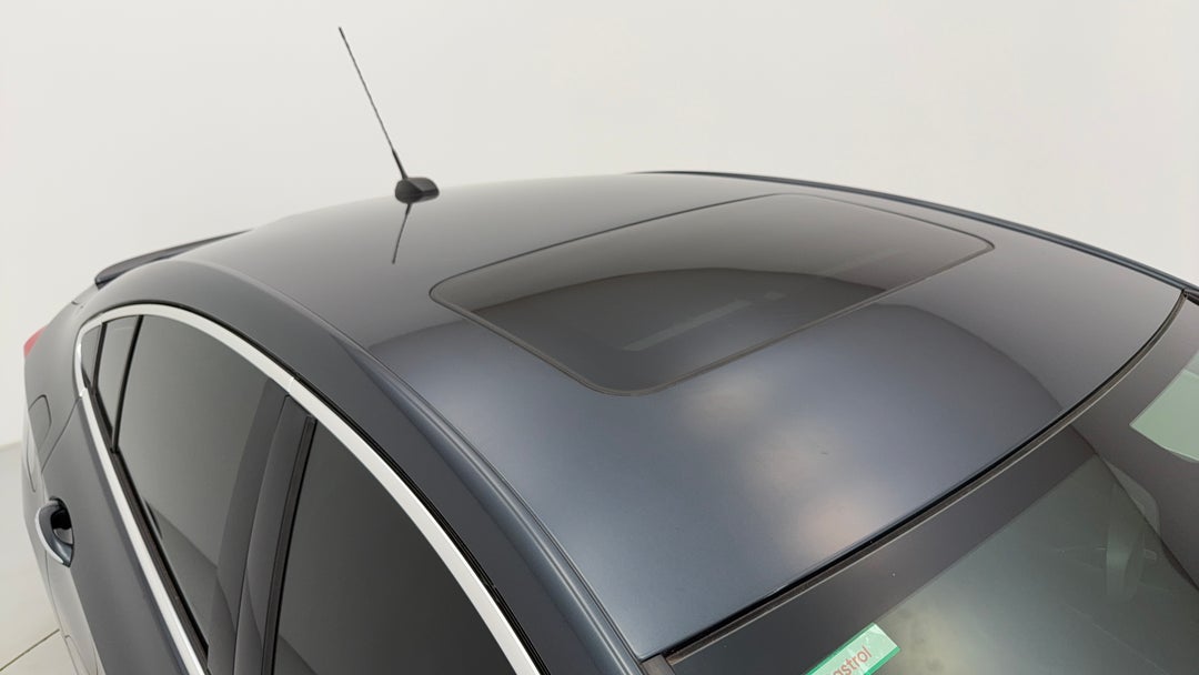 2018 Holden Astra Ltz, Automatic, 69951 km, Roof/Sunroof View