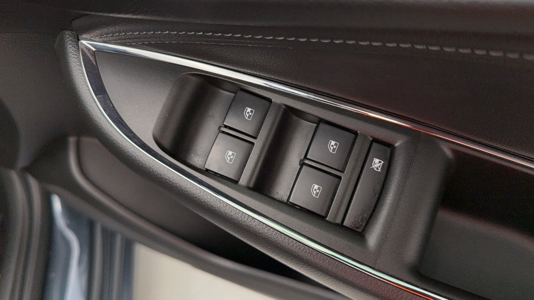 2018 Holden Astra Ltz, Automatic, 69951 km, Drivers Side Door Panel Controls