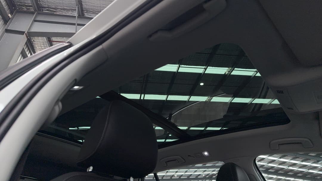 2019 Volkswagen Golf 110 Tsi Highline, Automatic, 75254 km, Interior Sunroof/Moonroof