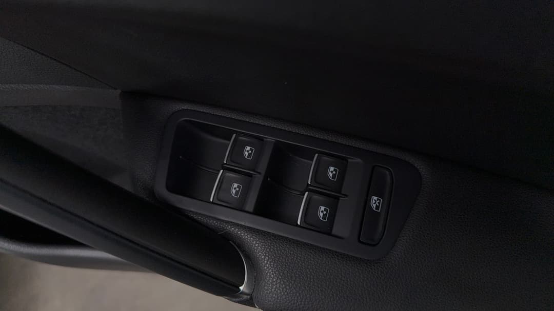 2019 Volkswagen Golf 110 Tsi Highline, Automatic, 75254 km, Drivers Side Door Panel Controls