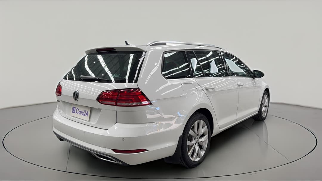 2019 Volkswagen Golf 110 Tsi Highline, Automatic, 75254 km, Right Back Diagonal (45- Degree) View