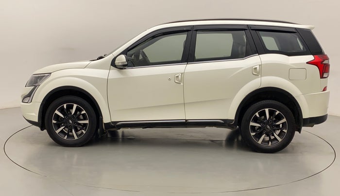 2019 Mahindra XUV500 W11 (O) AT, Diesel, Automatic, 1,23,925 km, Left Side