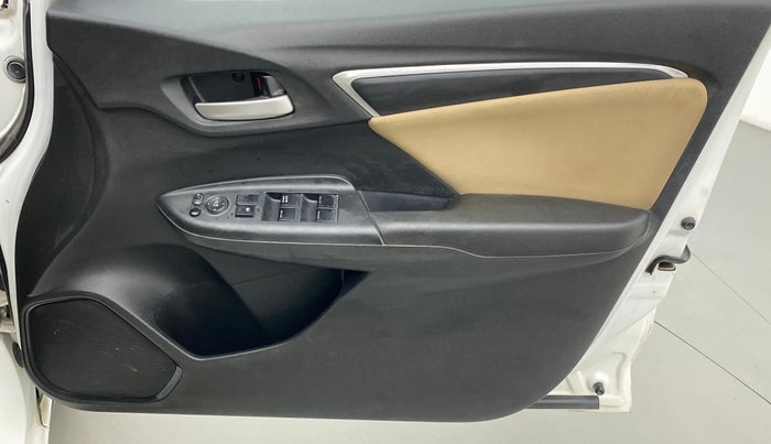 2017 Honda Jazz 1.2L I-VTEC V AT, Petrol, Automatic, 25,244 km, Driver Side Door Panels Control