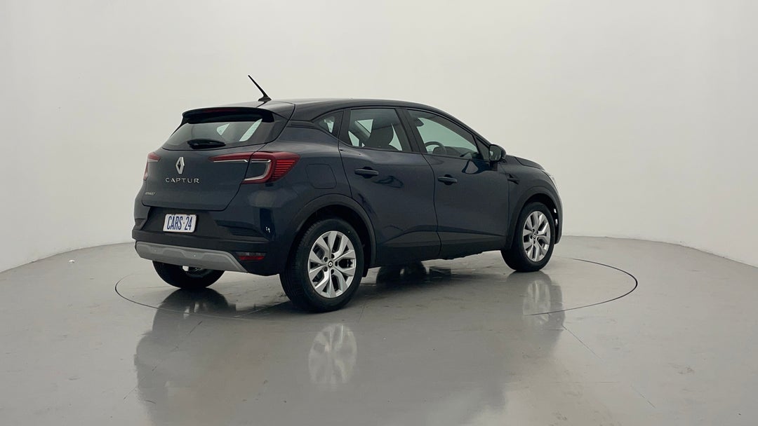 Right Back Diagonal (45- Degree) View