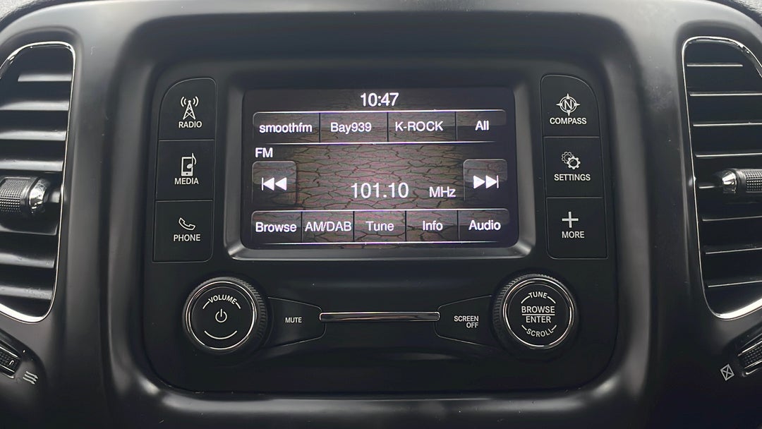 2017 Jeep Compass Sport (fwd), Automatic, 82033 km, Infotainment System