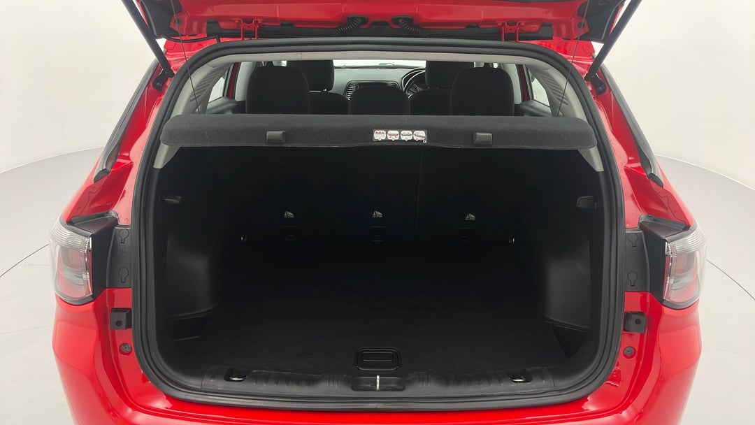 2017 Jeep Compass Sport (fwd), Automatic, 82033 km, Boot Inside View