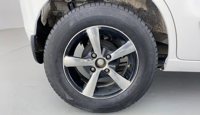 2014 Maruti Wagon R 1.0 LXI, Petrol, Manual, 59,604 km, Right Rear Wheel