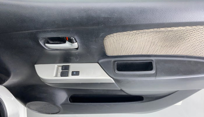 2014 Maruti Wagon R 1.0 LXI, Petrol, Manual, 59,604 km, Driver Side Door Panels Control