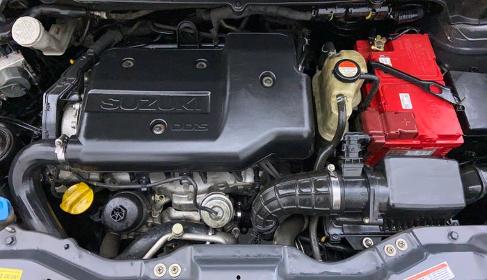 2014 Maruti Ertiga ZDI, Diesel, Manual, 62,261 km, Engine Bonet View
