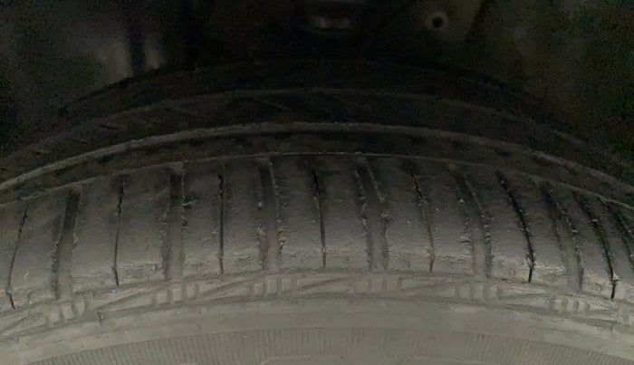 2017 Maruti IGNIS DELTA 1.2 AMT, Petrol, Automatic, 48,719 km, Left Front Tyre Tread
