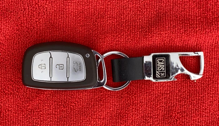 2018 Hyundai Elite i20 1.4 CRDI ASTA (O), Diesel, Manual, 32,263 km, Key Close Up