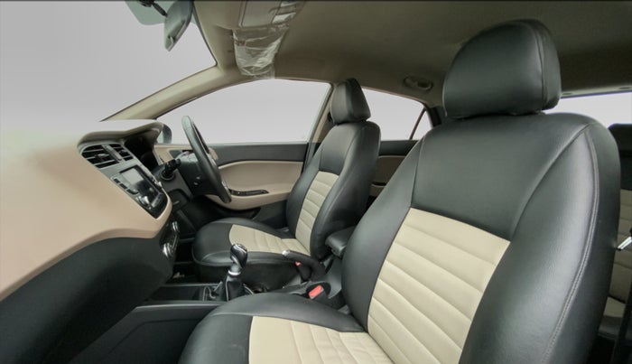 2018 Hyundai Elite i20 1.4 CRDI ASTA (O), Diesel, Manual, 32,263 km, Right Side Front Door Cabin
