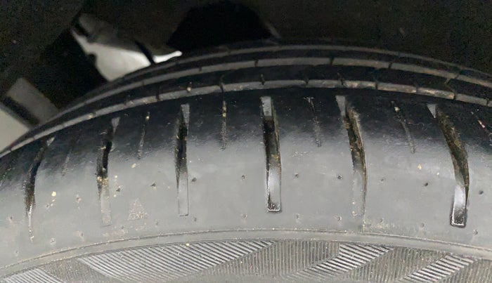 2019 Toyota Glanza G MT PETROL, Petrol, Manual, 17,912 km, Left Rear Tyre Tread