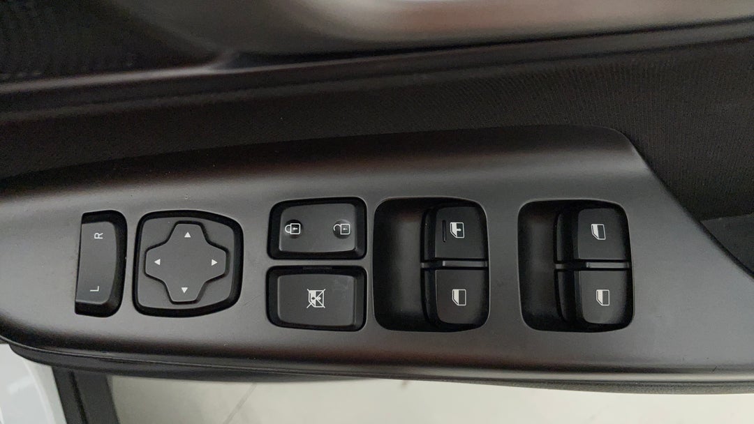 2020 Hyundai Kona Active (fwd), Automatic, 96352 km, Drivers Side Door Panel Controls