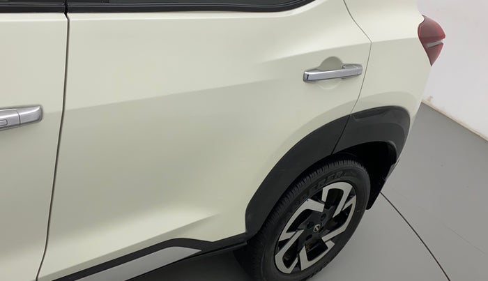 2020 Nissan MAGNITE XV TURBO DUAL TONE, Petrol, Manual, 21,393 km, Rear left door - Minor scratches