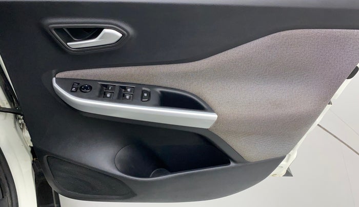 2020 Nissan MAGNITE XV TURBO DUAL TONE, Petrol, Manual, 21,393 km, Driver Side Door Panels Control