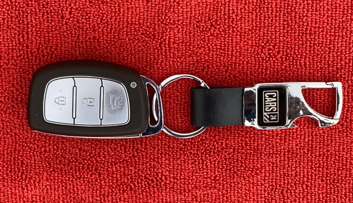 2018 Hyundai Elite i20 ASTA 1.2 (O), Petrol, Manual, 41,356 km, Key Close Up