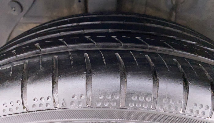 2018 Hyundai Elite i20 ASTA 1.2 (O), Petrol, Manual, 41,356 km, Right Rear Tyre Tread