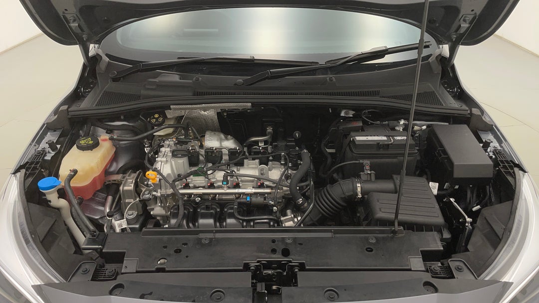 Open Bonnet (Engine)