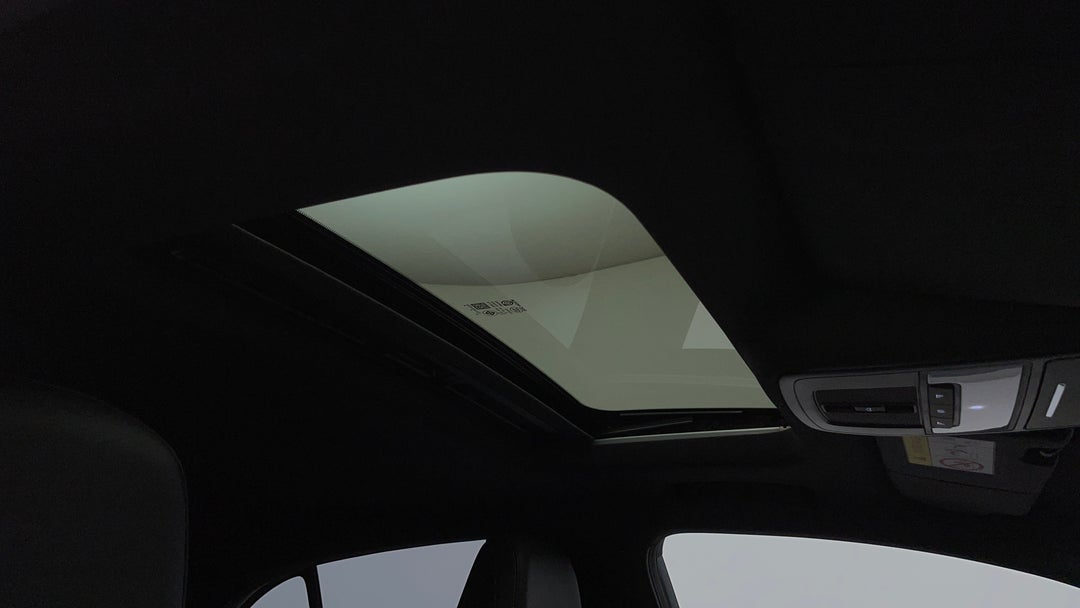 Interior Sunroof/Moonroof