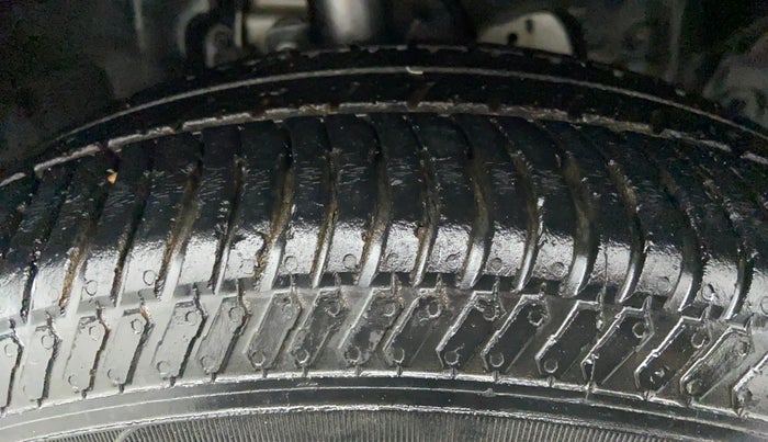 2016 Ford Ecosport 1.5 TITANIUM TI VCT, Petrol, Manual, 55,450 km, Right Front Tyre Tread